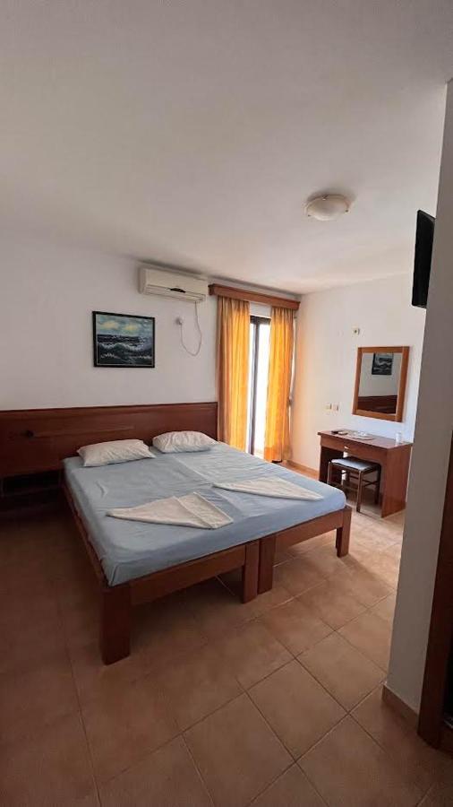 Buzuku House Hotel อุลซิน ภายนอก รูปภาพ