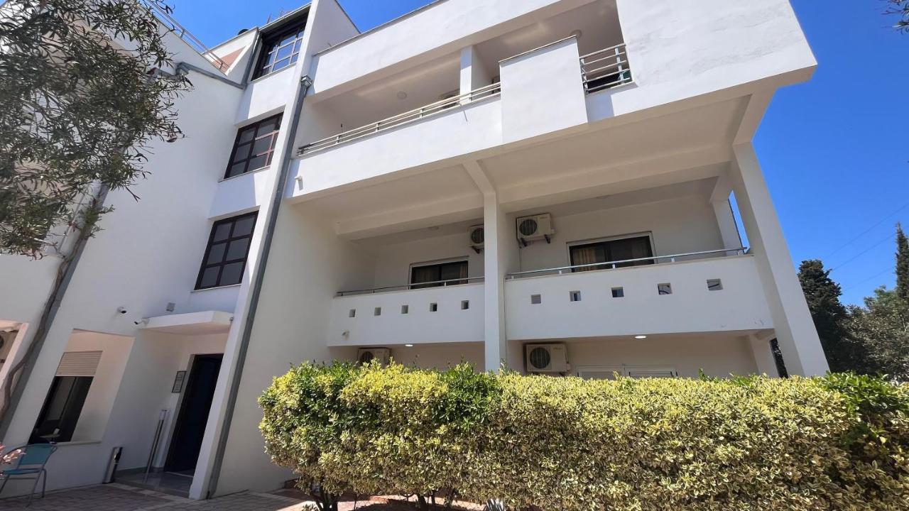 Buzuku House Hotel อุลซิน ภายนอก รูปภาพ